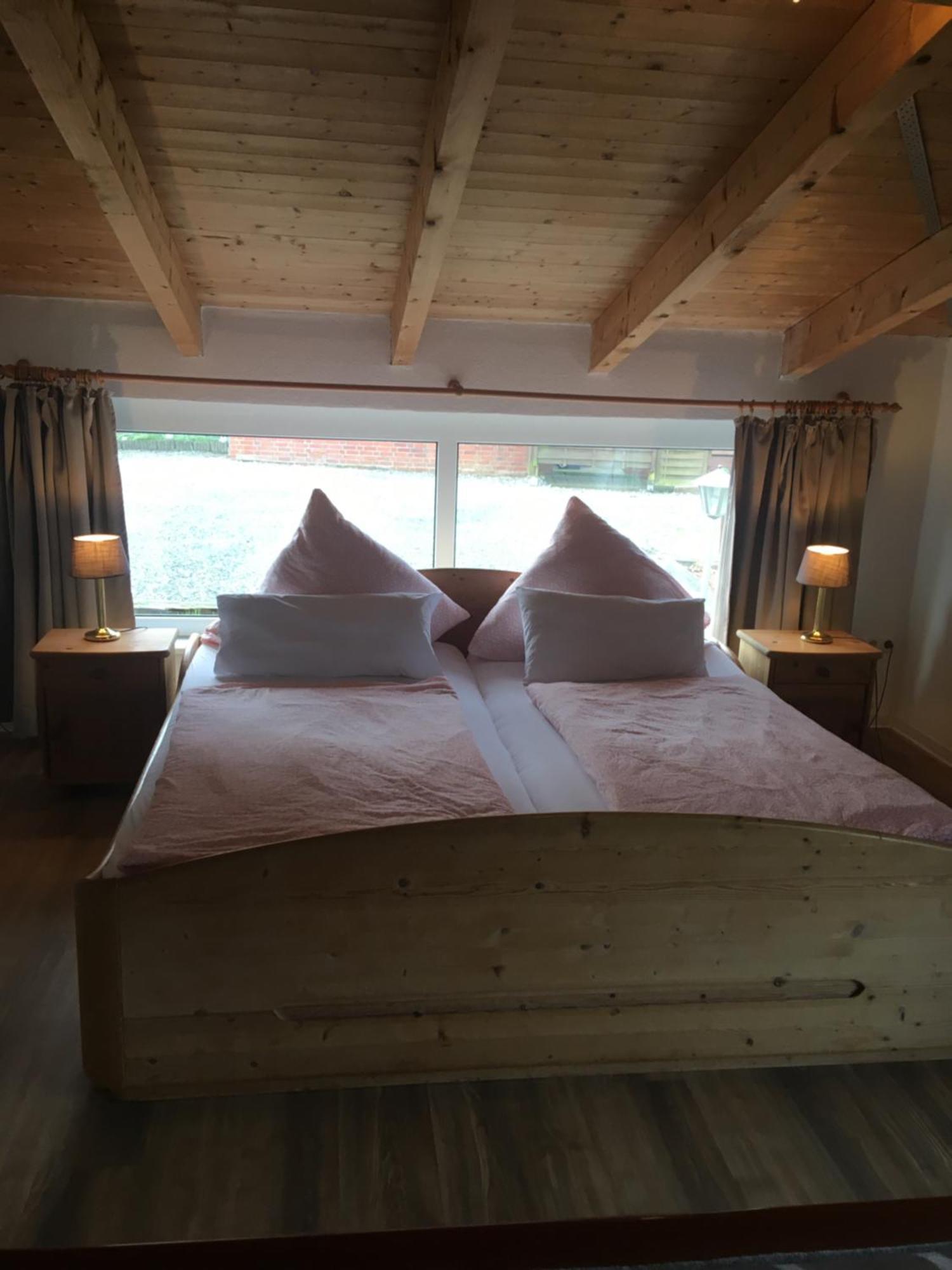 Gaestehaus Zur Linde Otterndorf Esterno foto