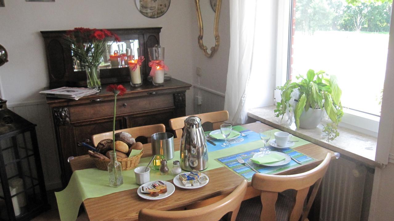 Gaestehaus Zur Linde Otterndorf Esterno foto