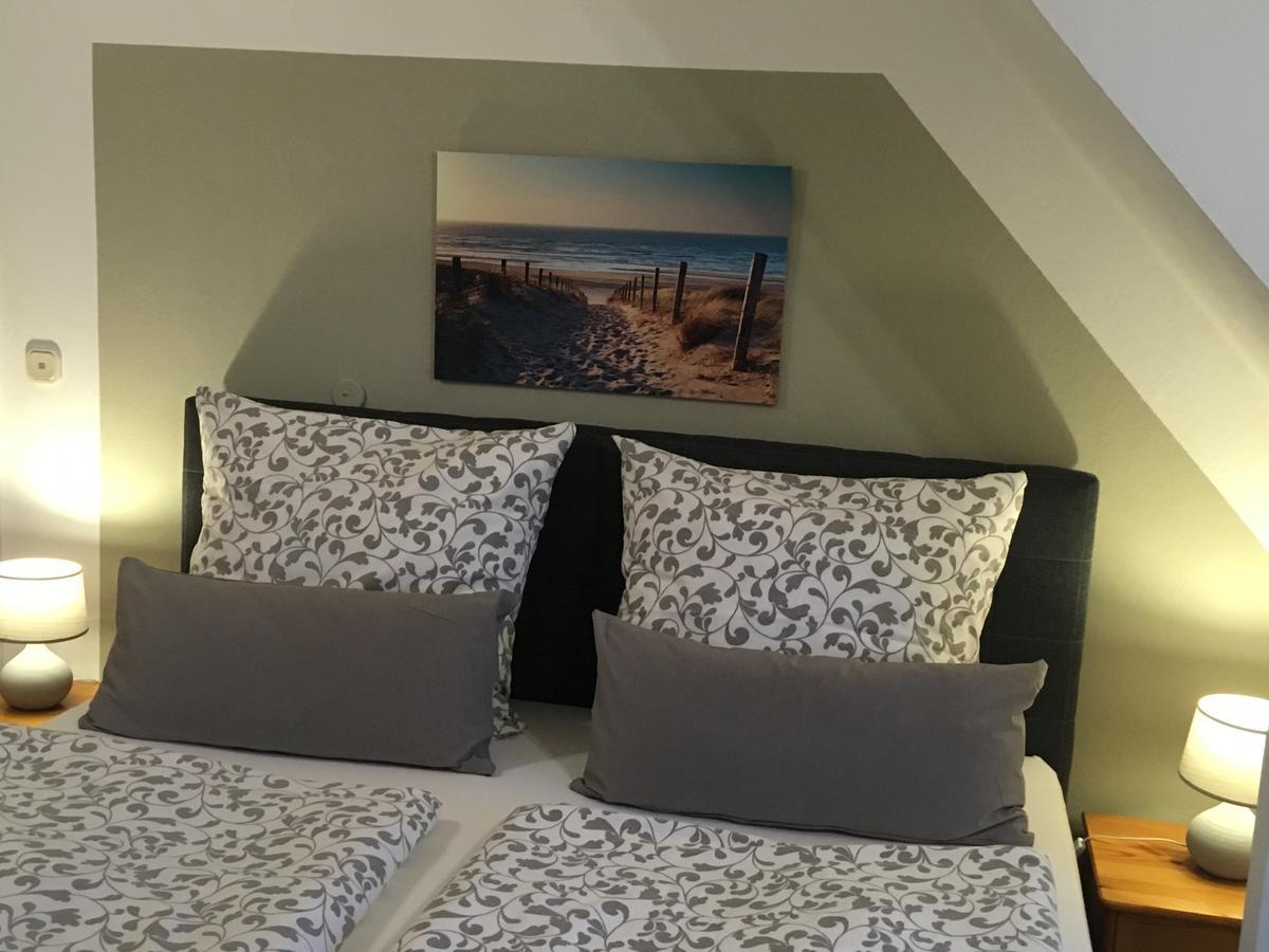 Gaestehaus Zur Linde Otterndorf Esterno foto