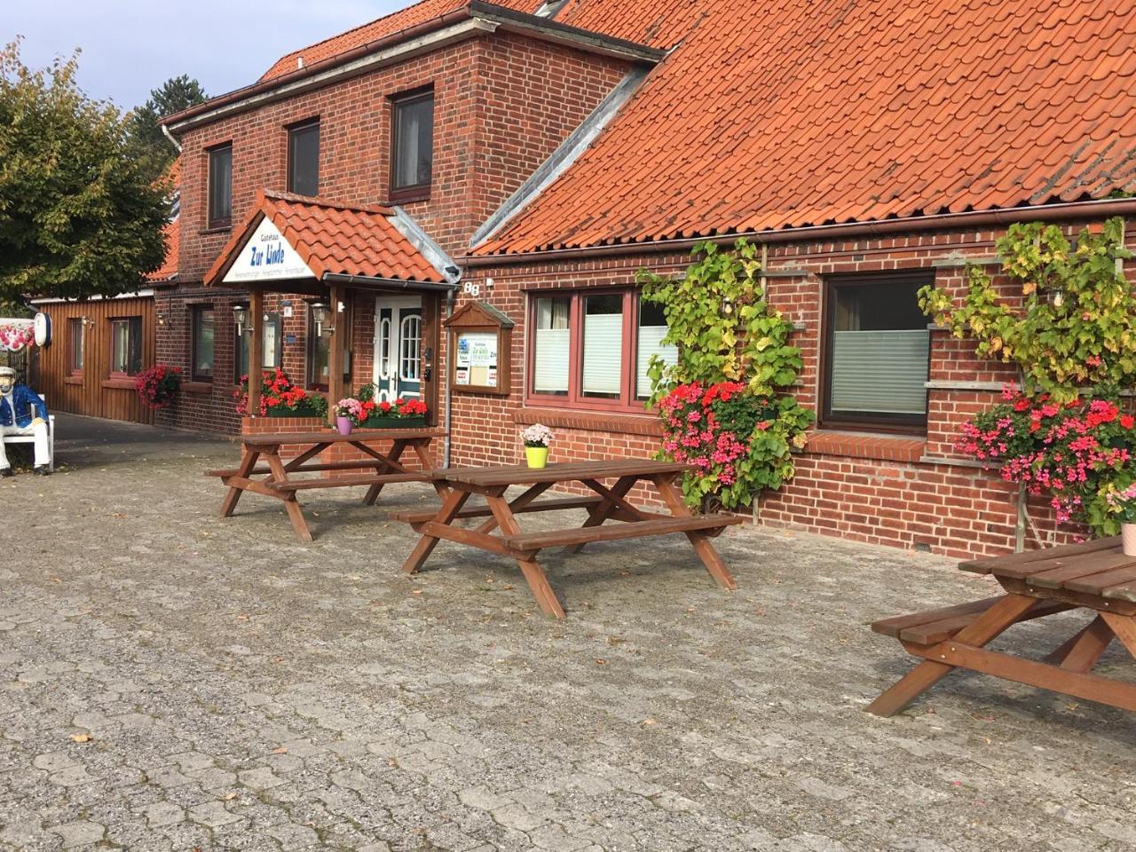 Gaestehaus Zur Linde Otterndorf Esterno foto